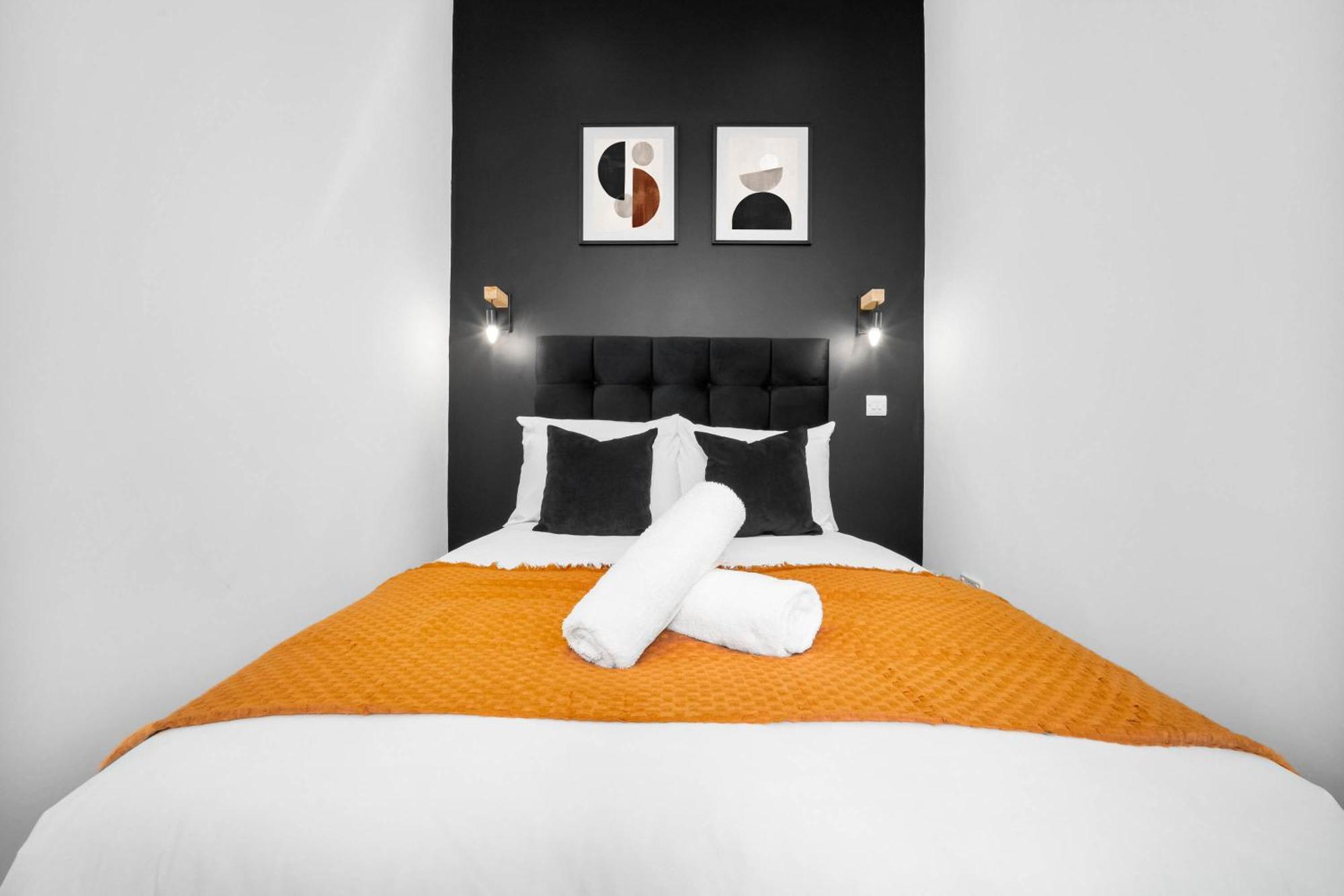 Stylish Apartment - Free Wifi & Netflix - On Street Parking - Double Bed - 49Ag Rowley Regis Dış mekan fotoğraf